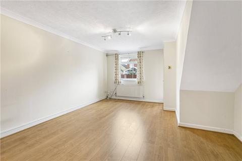9 Argent Close, Egham, TW20 8XB