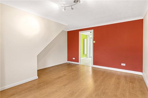 9 Argent Close, Egham, TW20 8XB