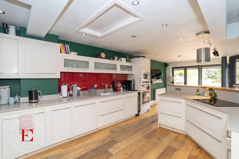 4 bedroom semi-detached house for sale, Ridgeway Avenue, Stivichall