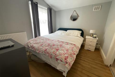 76 Longwestgate, Scarborough, YO11 1RG