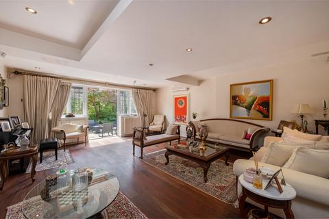 undefined, Edmunds Walk, London, N2