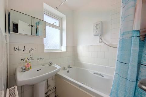 10 Park Way, Feltham, TW14 9DJ