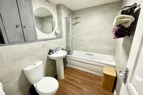 11 Dragonfly Way, Northampton, NN4 9EH
