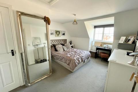 11 Dragonfly Way, Northampton, NN4 9EH