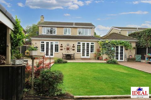 4 bedroom detached house for sale, Windermere Close, Old Skellow, Doncaster