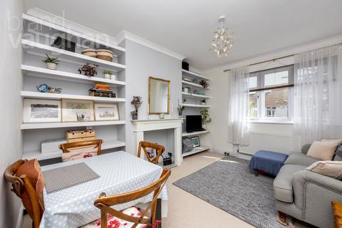 2 bedroom flat to rent, Silverdale Road, Hove, East Sussex, BN3