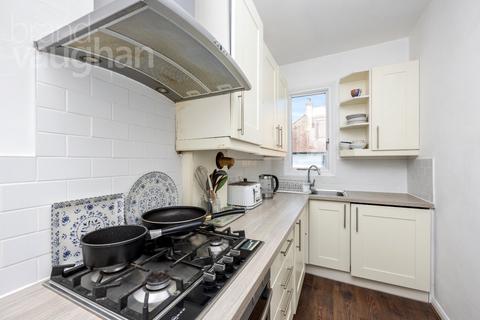 2 bedroom flat to rent, Silverdale Road, Hove, East Sussex, BN3