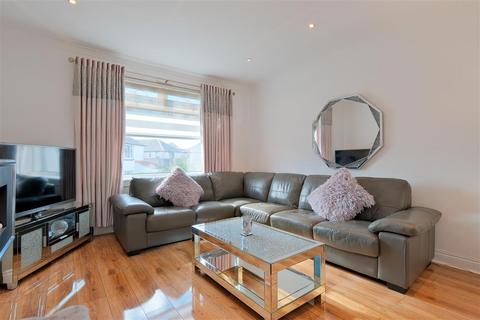 2 bedroom apartment for sale, Pinkerton Avenue, Rutherglen