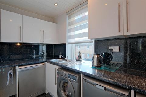 2 bedroom apartment for sale, Pinkerton Avenue, Rutherglen