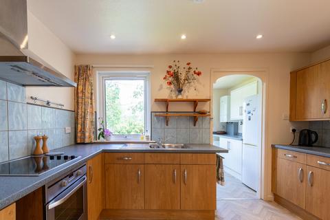 3 Duntaylor Avenue, Aberfeldy, PH15 2BX