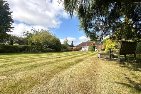 3 bedroom detached bungalow for sale, Church Street, Bovingdon HP3