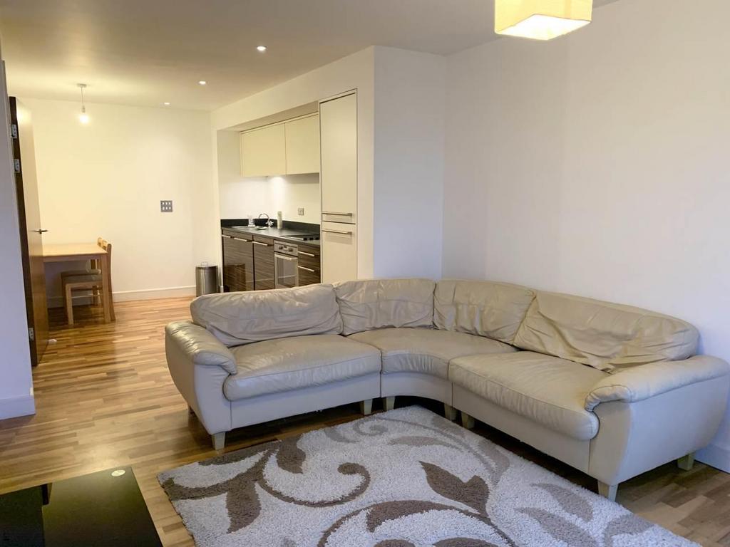Hemisphere, 20 Edgbaston Crescent... 1 bed apartment to rent £775 pcm