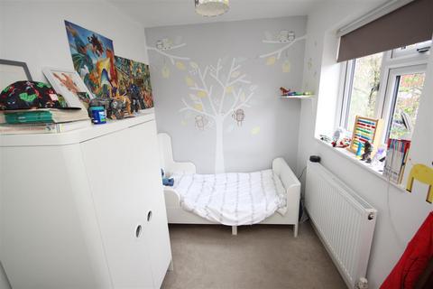 4 Springfield Walk, Orpington, BR6 8DS