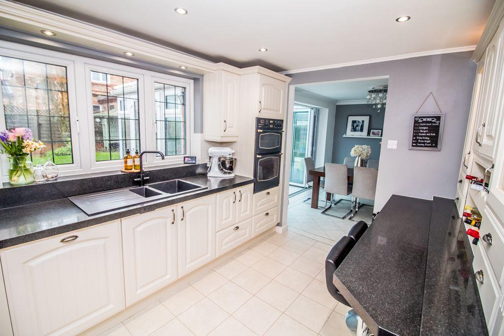 Kitchen Pic 2.