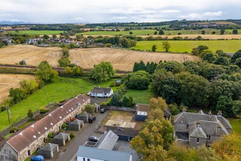 5 bedroom property with land for sale, Drovers Bank, Philpstoun, EH49