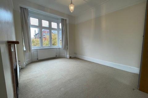 2 bedroom flat to rent, Daleham Gardens, Hampstead NW3