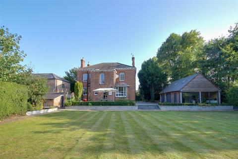 4 bedroom detached house for sale, Dale Road, Elloughton