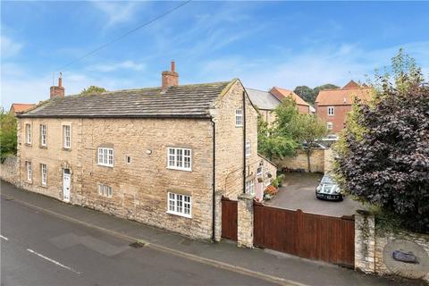 4 bedroom detached house for sale, High Street, South Milford