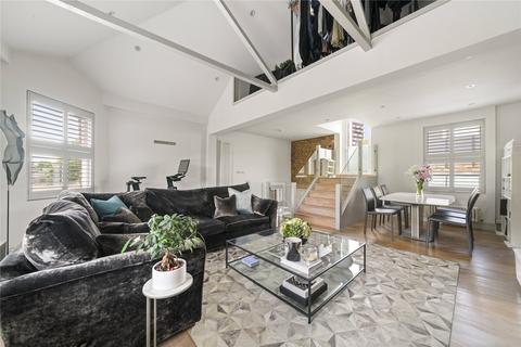 2 bedroom apartment for sale, Battersea High Street, London, SW11