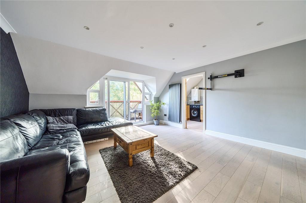 Wren Drive, West Drayton UB7 2 bed apartment to rent £1,700 pcm (£392 pw)