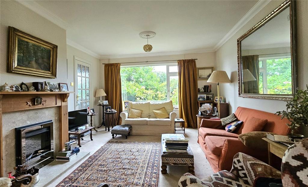 Pix Mead Gardens, Shaftesbury, SP7 3 bed detached house for sale £425,000