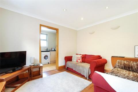 3 bedroom apartment to rent, Tooting Bec Road, SW17