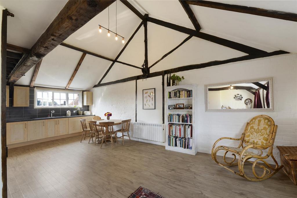 Tonbridge Road, East Peckham, Tonbridge 2 bed apartment for sale £325,000