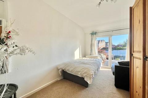 36 Cherry Brook Drive, Paignton, TQ4 7NB