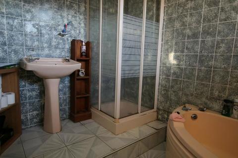 1 bedroom flat for sale, Beatrice Place, Blackburn, Lancashire, BB2 3UD