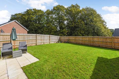 4 bedroom detached house for sale, Andrews Way, Alton, Hampshire