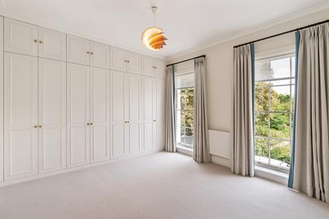 5 bedroom house to rent, Saint James's Gardens, London W11