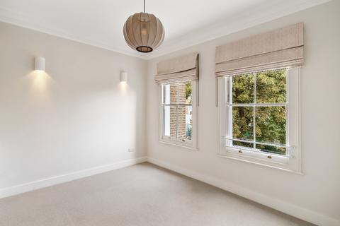 5 bedroom house to rent, Saint James's Gardens, London W11