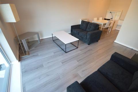 2 bedroom flat for sale, Bishops Corner, Manchester M15