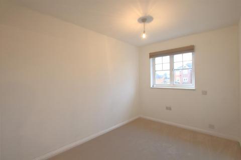 2 bedroom terraced house to rent, Garrison Close, Hounslow TW4