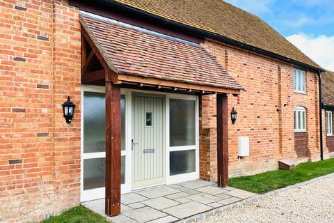 4 bedroom barn conversion for sale, Buckingham Road, Weedon HP22