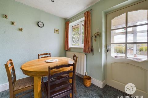 5 Beech Close, Clayton Le Dale, Blackburn, BB1 9JF
