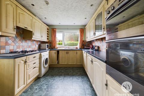 5 Beech Close, Clayton Le Dale, Blackburn, BB1 9JF