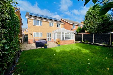 4 bedroom detached house for sale, Cedar Avenue, Stalybridge SK15