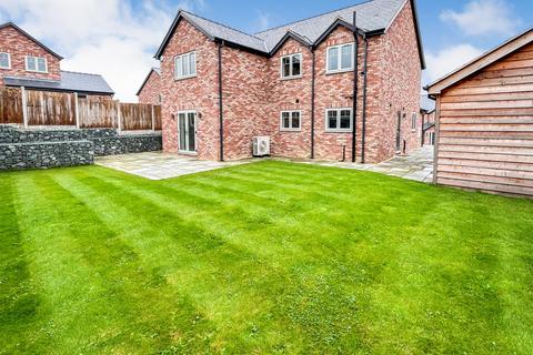 4 bedroom detached house for sale, Breidden View, Llansantffraid