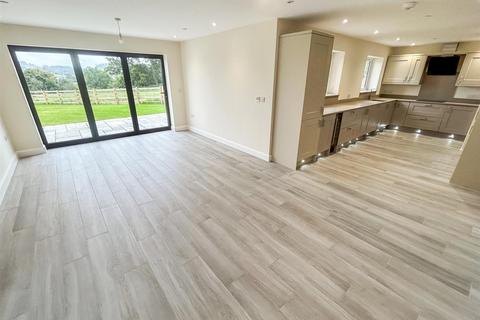 undefined, Breidden View, Llansantffraid
