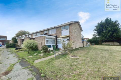 3 bedroom terraced house for sale, Barrie Pavement, Wickford