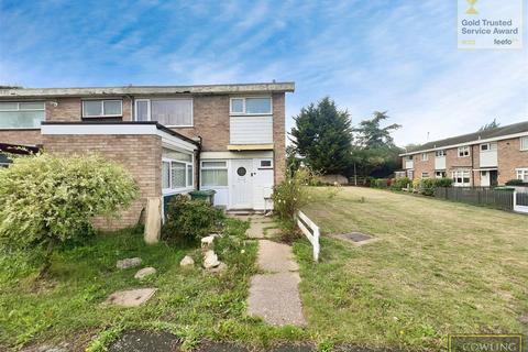 3 bedroom terraced house for sale, Barrie Pavement, Wickford