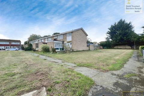 3 bedroom terraced house for sale, Barrie Pavement, Wickford