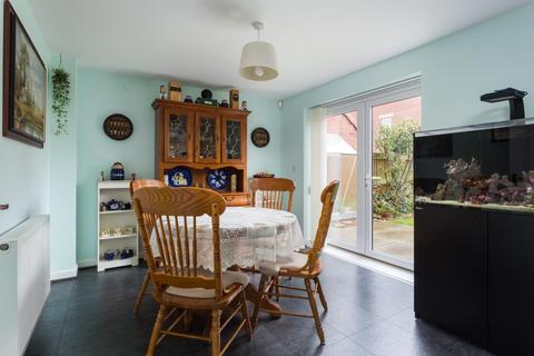 15 Battle Close, Boroughbridge, York, YO51 9GN