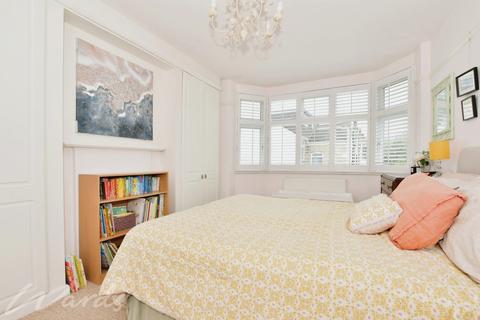 4 bedroom semi-detached house to rent, Upper Approach Road Broadstairs CT10