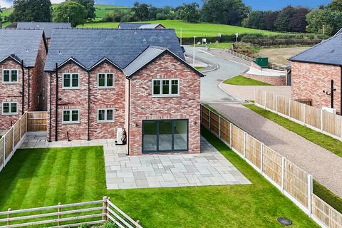 4 bedroom detached house for sale, Breidden View, Llansantffraid