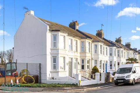 3 bedroom end of terrace house to rent, Brighton Road, Shoreham-By-Sea BN43