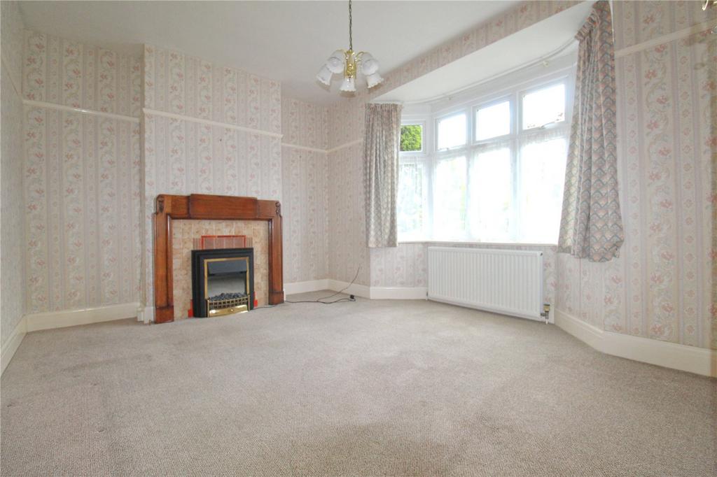Clarendon Avenue, Trowbridge 3 bed semidetached house for sale £300,000