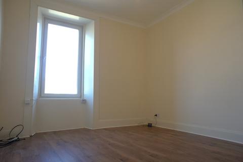 1 bedroom flat to rent, East King Street, Helensburgh G84