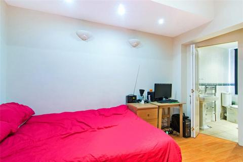 3 bedroom apartment to rent, Montana Road, Tooting Bec, SW17